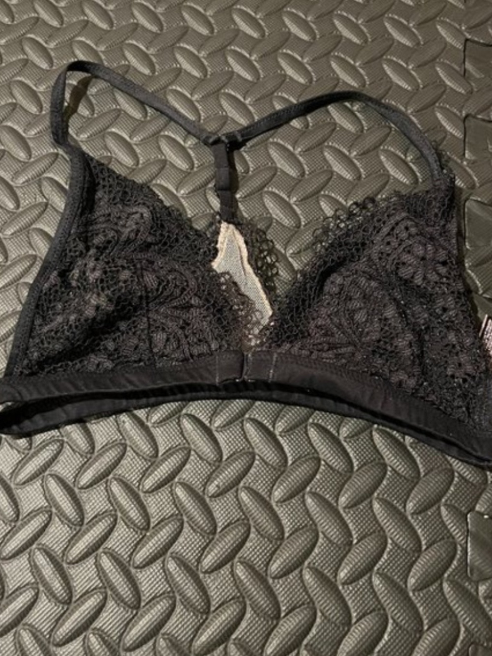 Victoria’s Secret Black Lace Front Close Racerback Bralette XS